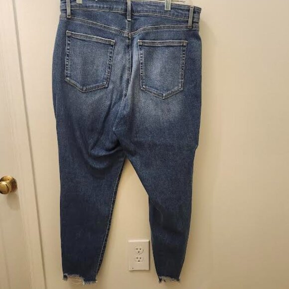 Loft Curvy Chewed Hem High Rise Skinny Jeans in Size 14 Petite - Picture 5 of 5